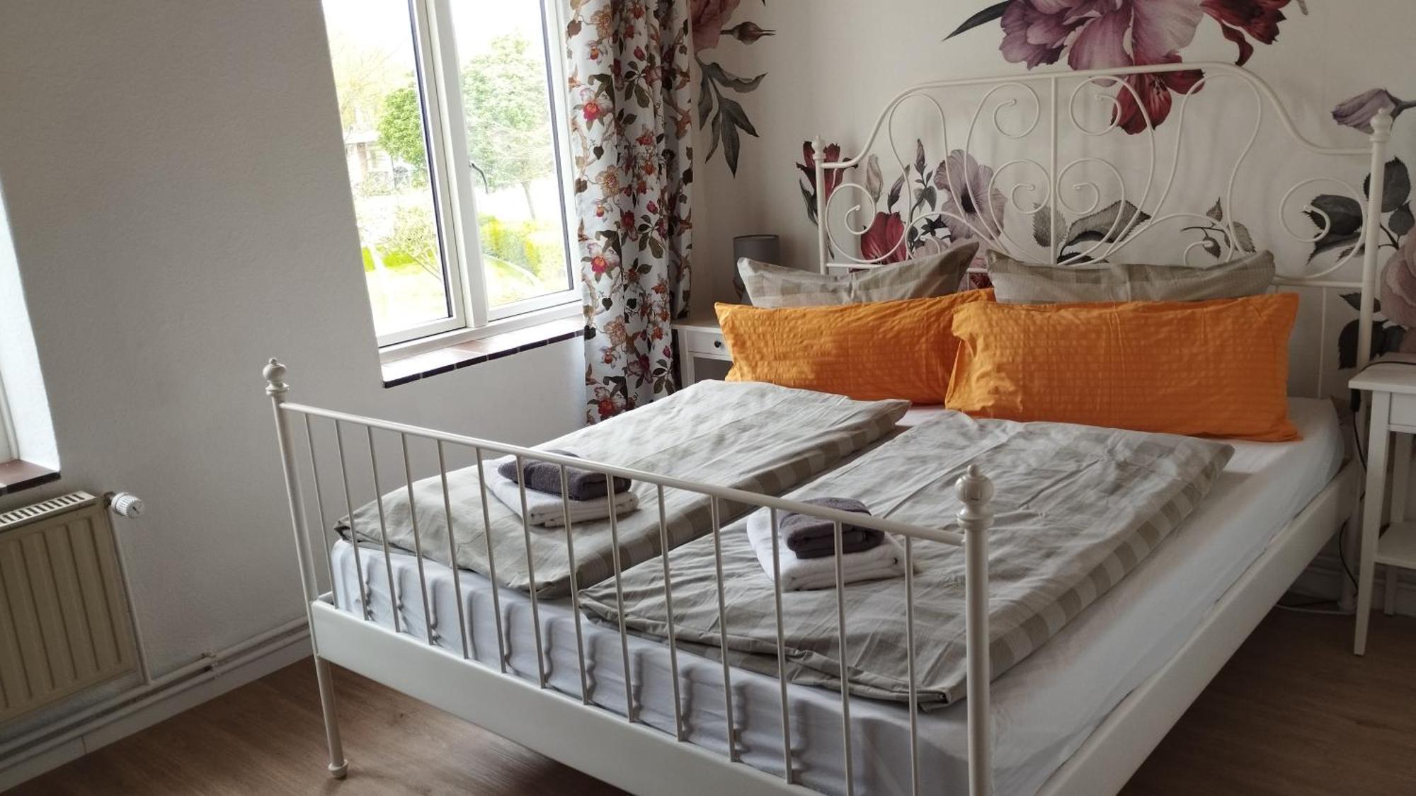 Nordfriesisches Haus Hotel Toenning Ngoại thất bức ảnh