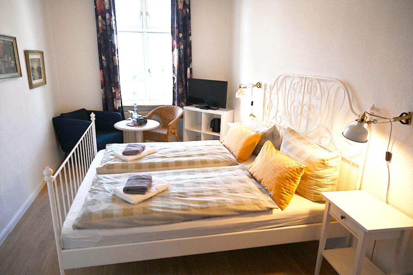 Nordfriesisches Haus Hotel Toenning Ngoại thất bức ảnh