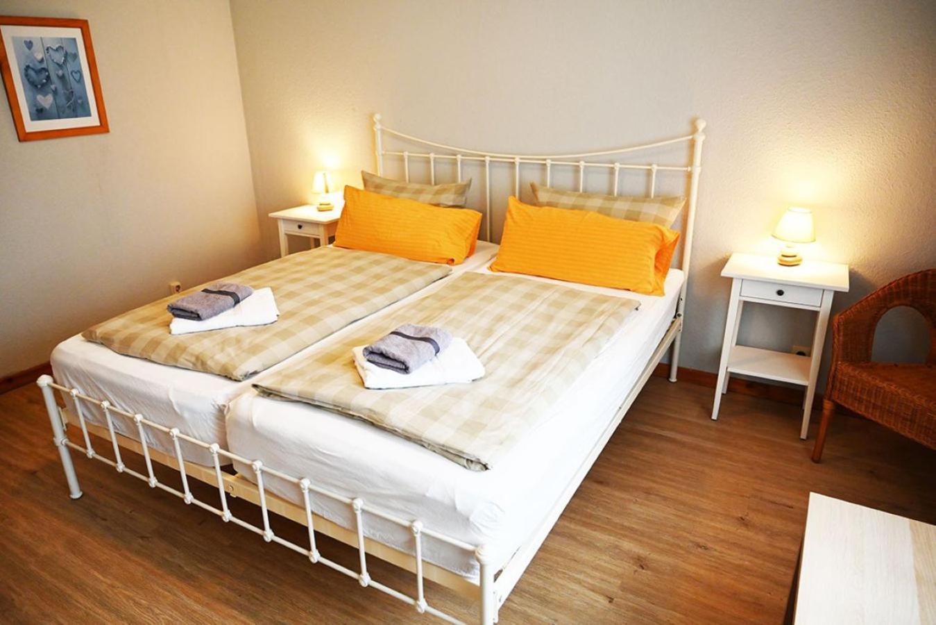 Nordfriesisches Haus Hotel Toenning Ngoại thất bức ảnh