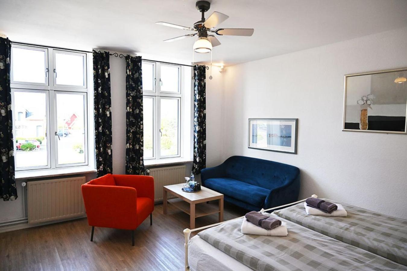 Nordfriesisches Haus Hotel Toenning Ngoại thất bức ảnh